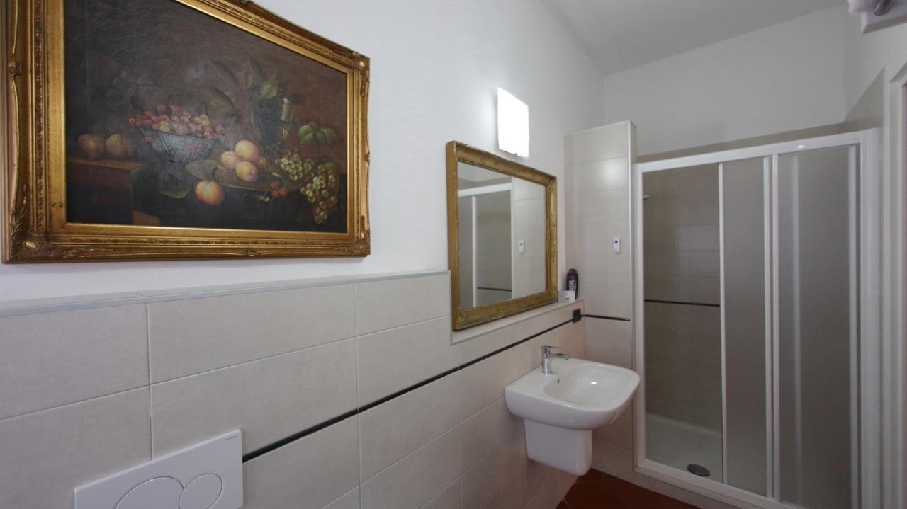 B&B Domus ซีร์มิโอเน ภายนอก รูปภาพ