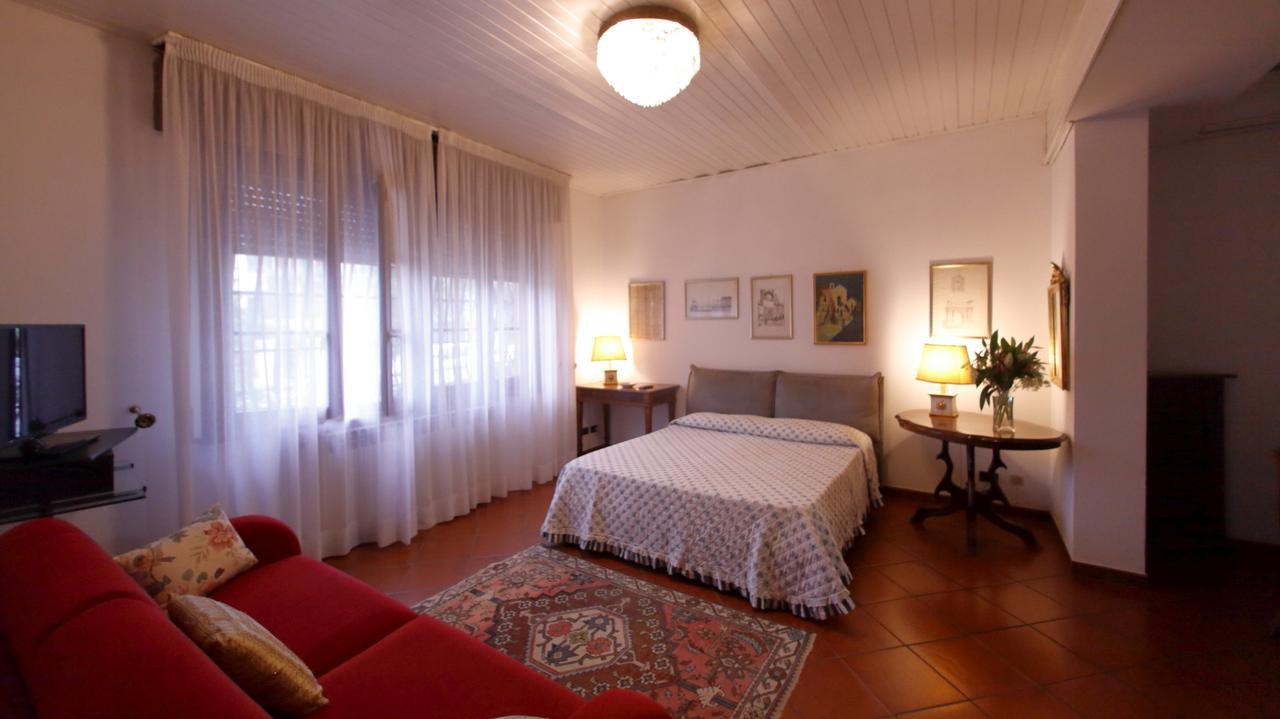 B&B Domus ซีร์มิโอเน ภายนอก รูปภาพ