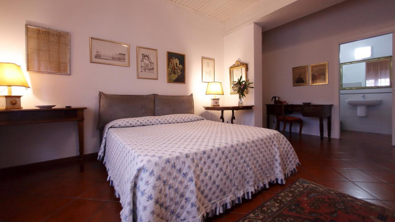 B&B Domus ซีร์มิโอเน ภายนอก รูปภาพ
