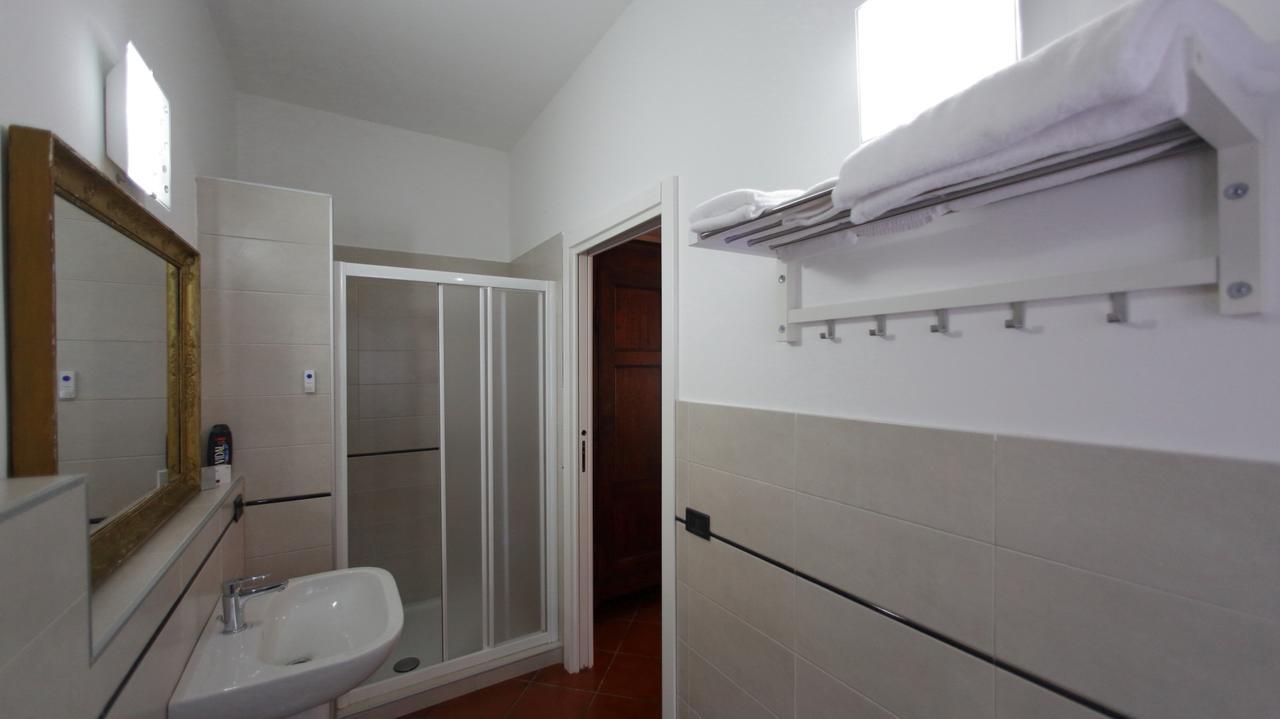 B&B Domus ซีร์มิโอเน ภายนอก รูปภาพ
